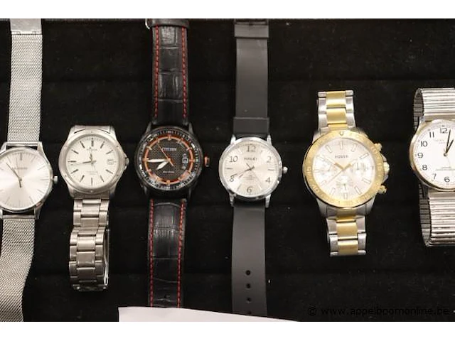 8 diverse horloges wo skagen, citizen, pulsar, fossile enz - afbeelding 3 van  4
