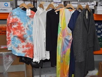 8 diverse kledingstukken maat s - afbeelding 1 van  4