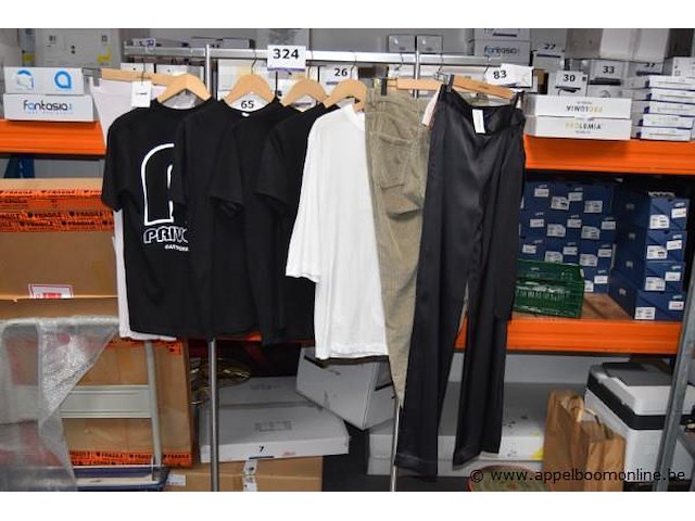 8 diverse kledingstukken maat xs - afbeelding 1 van  6