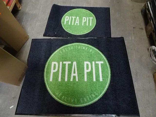 8 diverse vloermatten pita pit - afbeelding 1 van  2