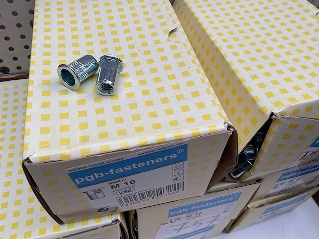 8 dozen blindmoeren m10 - afbeelding 3 van  4