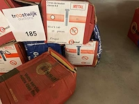 8 dozen bouten - afbeelding 4 van  5