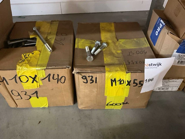 8 dozen bouten - afbeelding 2 van  4