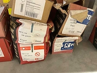 8 dozen bouten - afbeelding 3 van  5