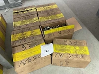 8 dozen bouten - afbeelding 3 van  3
