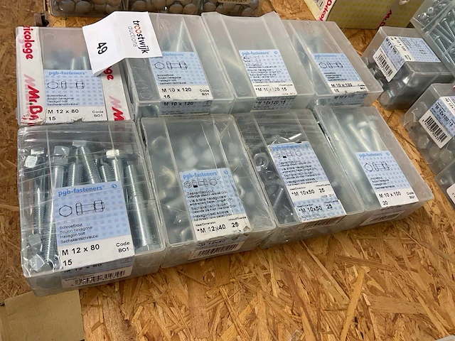 8 dozen bouten - afbeelding 2 van  4