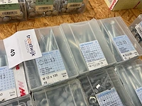 8 dozen bouten - afbeelding 3 van  4