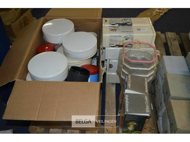 ±8 dozen brabantia opbergdozen + 6 wijnkoelers - afbeelding 1 van  5