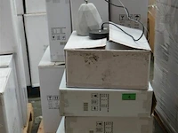 ±8 dozen div lampen en spotjes