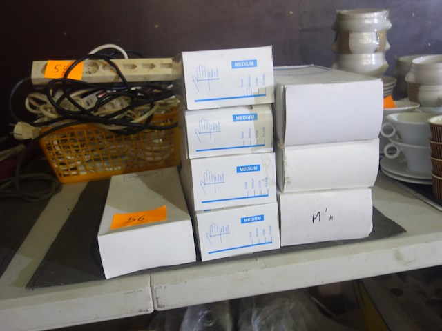 8 dozen latex handschoenen - maat m - afbeelding 1 van  2