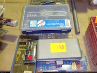 8 dozen materiaal - afbeelding 1 van  2