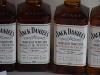 8 flessen à 70cl whiskey jack daniels tenessee travelers, 4x bodl & spicey, 2x sweet & oak 53% - afbeelding 2 van  2