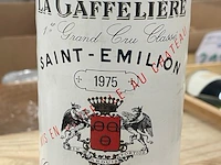 8 flessen château la gaffelière saint emillion, 1975 - afbeelding 1 van  2