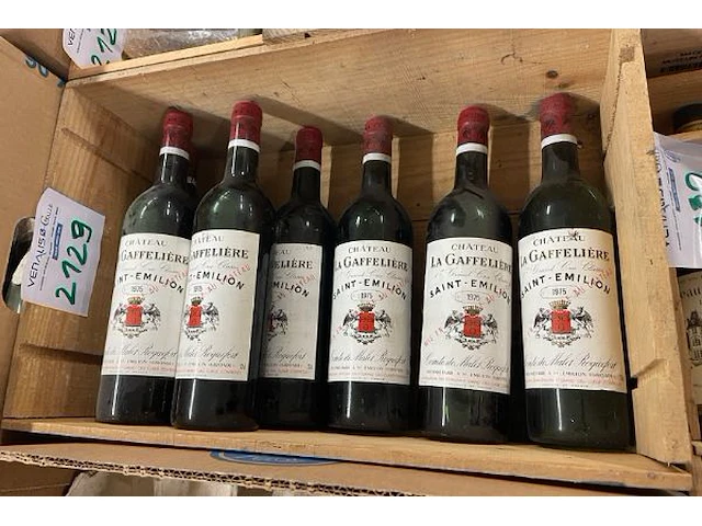 8 flessen château la gaffelière saint emillion, 1975 - afbeelding 2 van  2