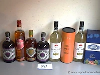 8 flessen diverse rum - afbeelding 1 van  3