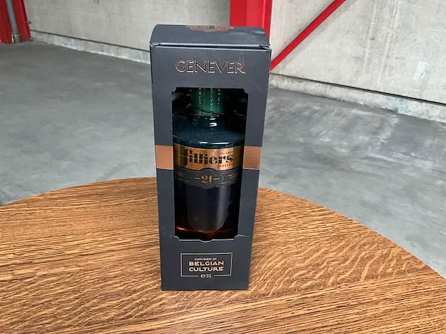 8 flessen genever filliers(21 year) - afbeelding 1 van  4