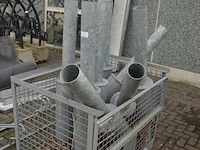 8 galva vlaggenmastvoeten (zonder draadcontainer) - afbeelding 2 van  4