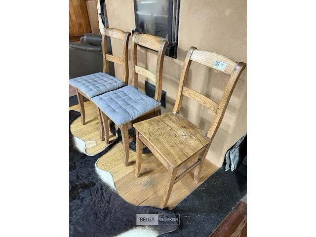 8 houten stoelen - afbeelding 2 van  3