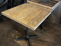 8 houten tafels - afbeelding 1 van  3