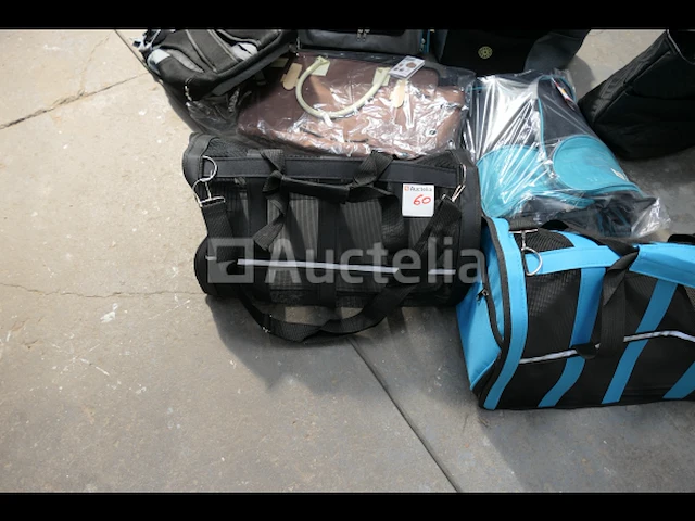 8 katten- of puppydraagtassen - afbeelding 1 van  6