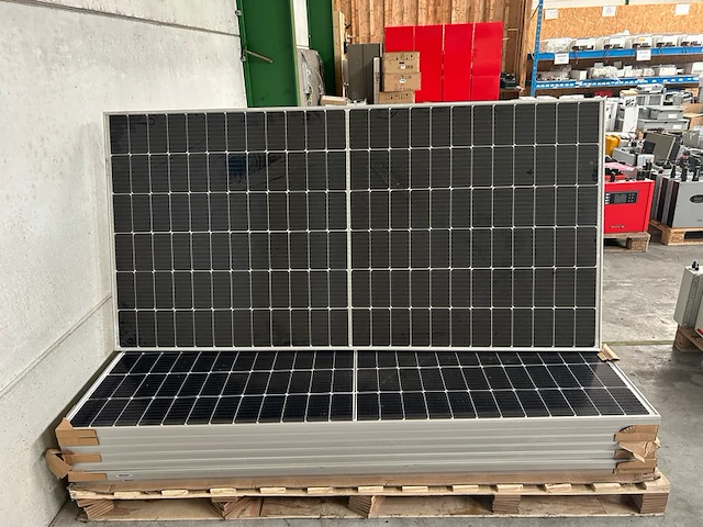 8 longi zonnepanelen - afbeelding 1 van  4