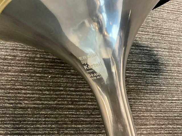 8 metalen design bijzetkuipstoelen kartell - afbeelding 4 van  4