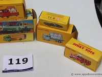 8 miniatuur voertuigen dinky toys - afbeelding 3 van  3