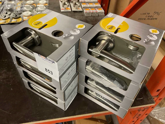 8 moderne inox deurkrukken - afbeelding 1 van  6