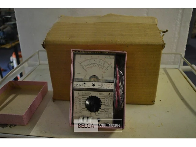 8 multimeters - afbeelding 1 van  3