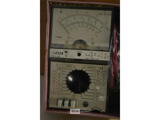 8 multimeters - afbeelding 2 van  3