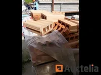 8 palleten s van gevelsteen ploegsteert - afbeelding 1 van  12