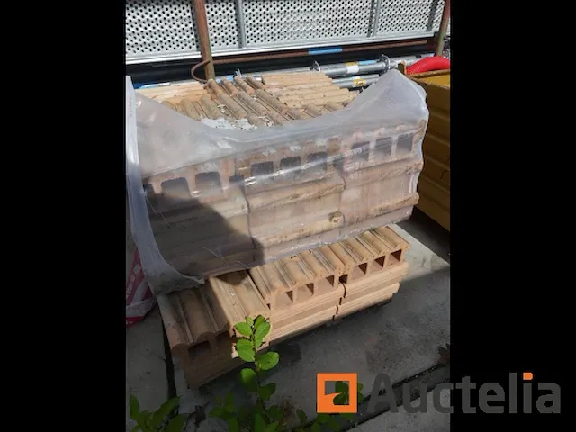8 palleten s van gevelsteen ploegsteert - afbeelding 9 van  12