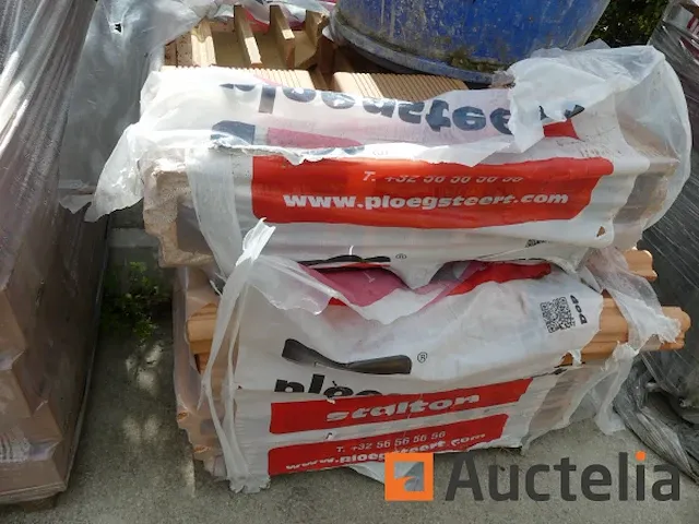 8 palleten s van gevelsteen ploegsteert - afbeelding 11 van  12