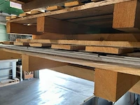 8 pallets met platen - afbeelding 3 van  4