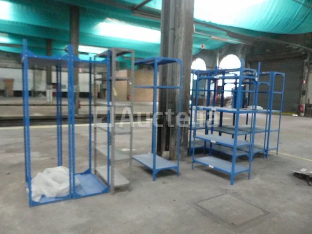 8 planken - afbeelding 1 van  6