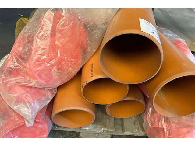 8 pvc buizen, afvoerbuisdeksels - afbeelding 2 van  4