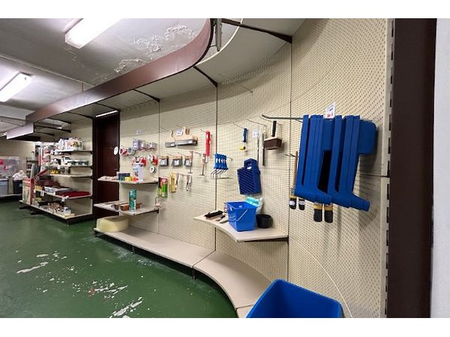 8 rekken - afbeelding 15 van  15