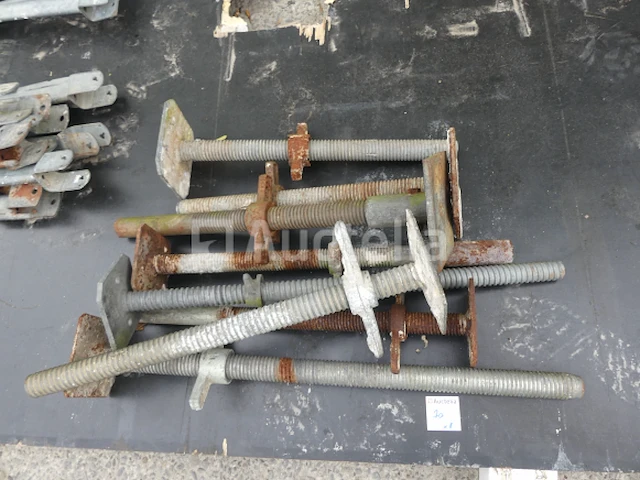 8 steiger voeten - afbeelding 3 van  3