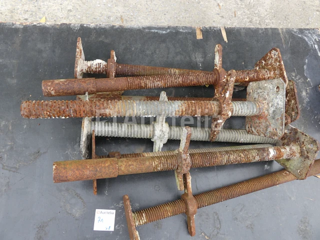 8 steiger voeten - afbeelding 2 van  3