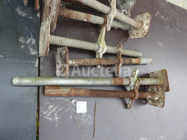8 steiger voeten - afbeelding 3 van  3