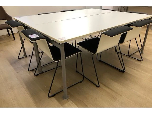 8 stoelen alain berteau en bulo - afbeelding 5 van  5