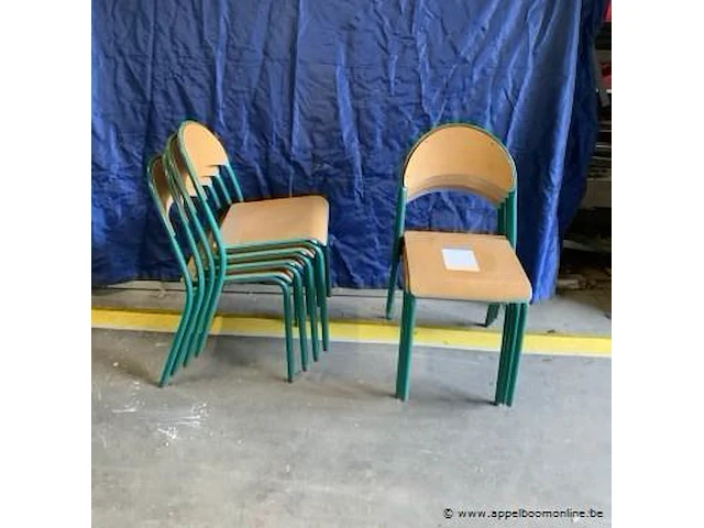 8 stoelen zithoogte 46 cm - afbeelding 1 van  2