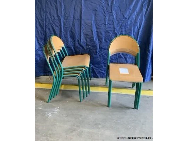 8 stoelen zithoogte 46 cm - afbeelding 1 van  2