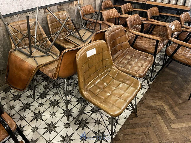 8 stoelen - afbeelding 2 van  3