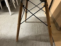 8 stoelen - afbeelding 4 van  5