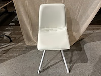 8 stoelen - afbeelding 1 van  4