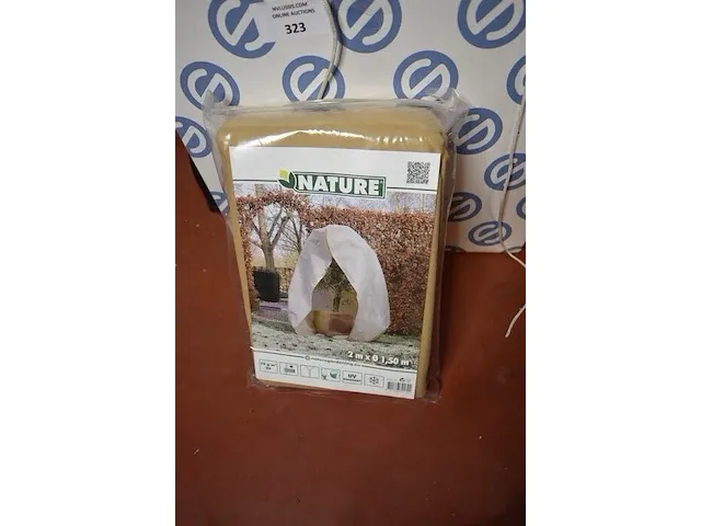 8 stuks plantenbeschermers nature 2m x diam. 1,50m, sporttas, 6 tennisraketten, metalen rekje - afbeelding 3 van  9