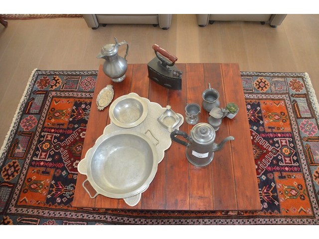 8 tinnen sierstukken, 2 sierstukjes - afbeelding 2 van  9