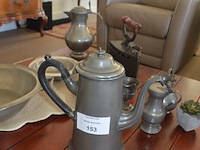 8 tinnen sierstukken, 2 sierstukjes - afbeelding 4 van  9