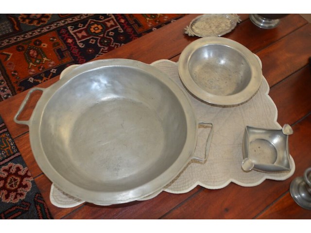 8 tinnen sierstukken, 2 sierstukjes - afbeelding 7 van  9